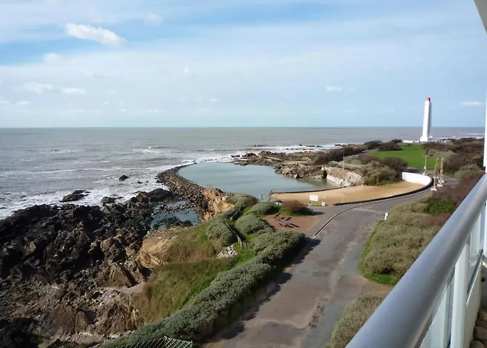 T3 Avec Piscine A 200m De La Cote Sauvage Et Proche Plages - - Fr-1-92-602 * Les Sables-dʼOlonne