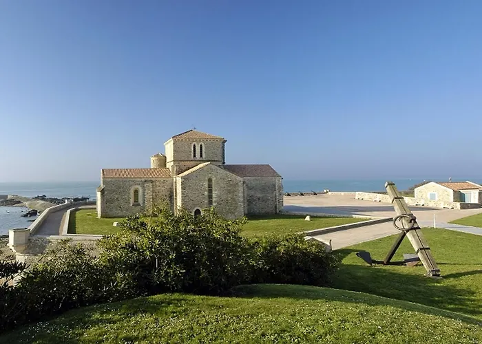 T3 Avec Piscine A 200m De La Cote Sauvage Et Proche Plages - - Fr-1-92-602 Apartman