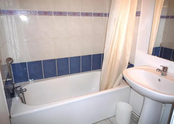 T3 Avec Piscine A 200m De La Cote Sauvage Et Proche Plages - - Fr-1-92-602