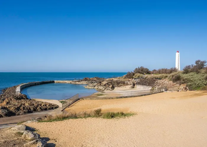 T3 Avec Piscine A 200m De La Cote Sauvage Et Proche Plages - - Fr-1-92-602 Les Sables-dʼOlonne